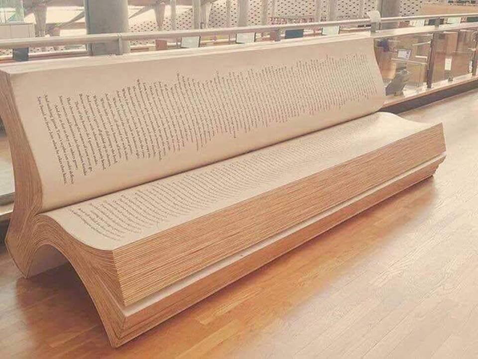 Un Banc Cr atif Dans La Biblioth que D Alexandrie un-banc-cr-atif-dans-la-biblioth-que-d-alexandrie